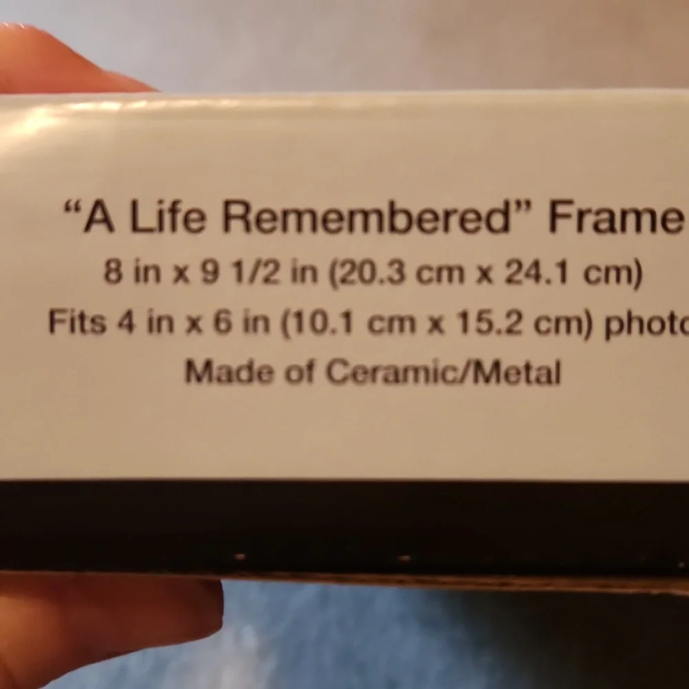 New In Box Ceramic Remembrance Photo Frame - Picture 6 of 6